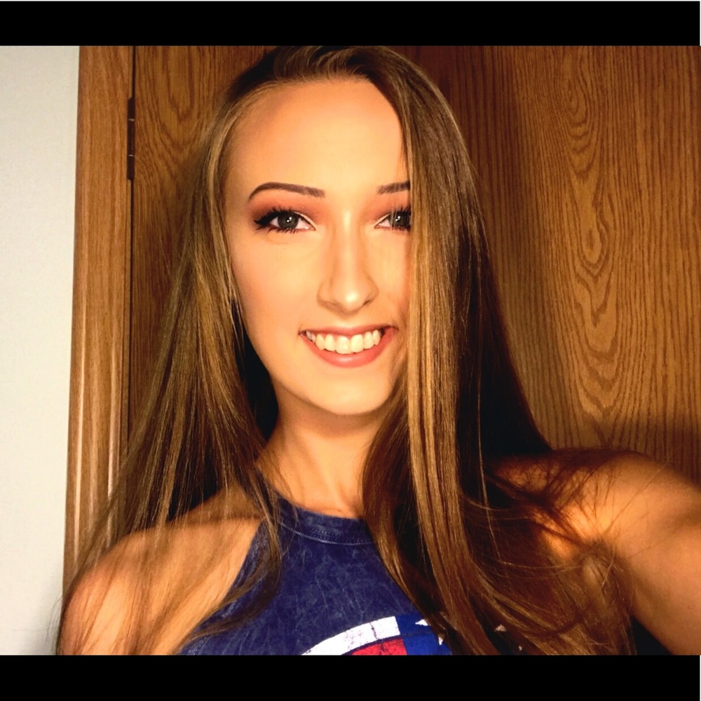 Meet your Posher, Hannah